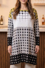 Load image into Gallery viewer, Dot Sensation Crinkle Tunic
